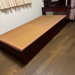 無料　綺麗でおしゃれなシングルベッドの画像