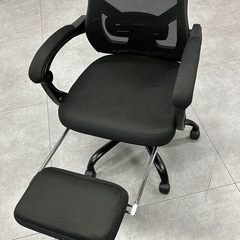 平日お渡しは値引き　オフィスチェアの画像