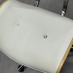 平日お渡しは値引き　未使用品　オフィスチェア　の画像