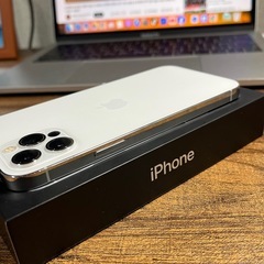 Iphone12pro 256gb バッテリー100％の画像