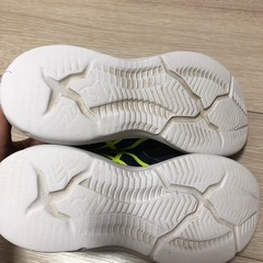 アシックス　スニーカー　20cm   ネイビー色の画像