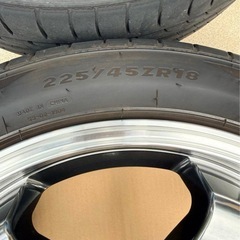 ハイエース　KBレーシングホイール18インチ8＋38の画像