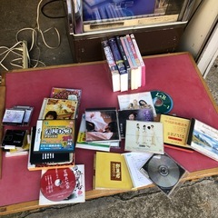 いろいろなDVDとCD とミニDISC‼️全部で￥3000円❣️の画像