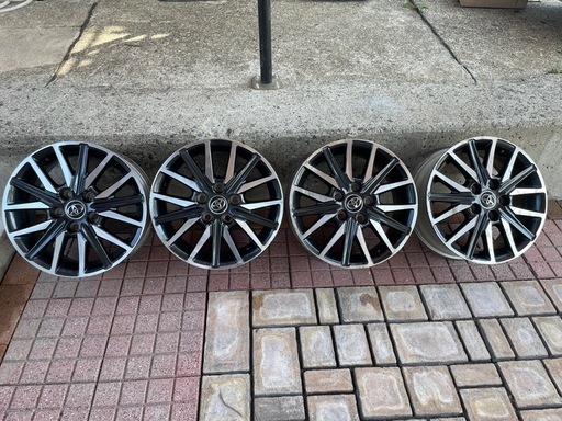 ヴォクシー80純正ホイール