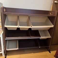 おもちゃ棚　の画像