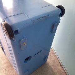 HOLIDAY　伸和　360 クーラーボックス　容量36L 釣り フィッシング 保冷 アウトドアの画像