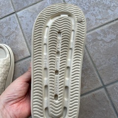 23.5cm軽量白サンダルの画像