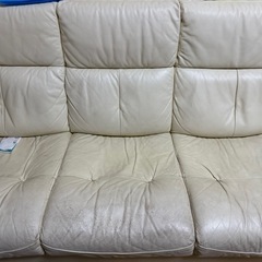 ソファー
の画像