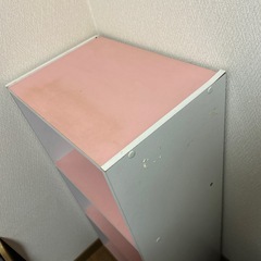 3段本棚の画像