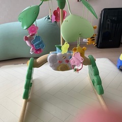 ベビー、キッズ用品　メリー　車　足こぎ　室内　おもちゃの画像