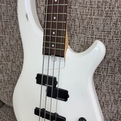 フェルナンデス　エレキベースの画像