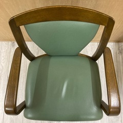 飛騨産業　キツツキ　アームチェア　ダイニングチェア　椅子　座面革　2脚セットの画像
