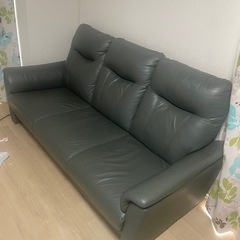 ソファの画像