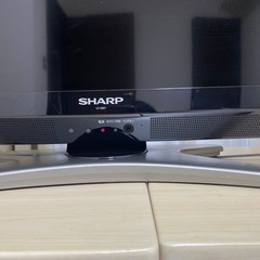 SHARP AQUOS 32型テレビの画像