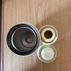 ユニクロ　水筒　マグ　350ミリリットルの画像