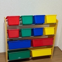 おもちゃラックの画像