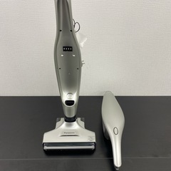 【ご来店限定】＊ Panasonic  充電式 掃除機　2021年製＊0930-1の画像