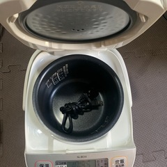 炊飯器の画像
