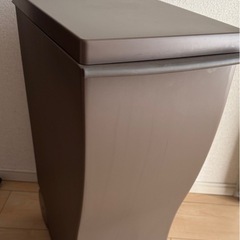【定価約5千円】未使用 kcud ごみ箱 容量33Lの画像