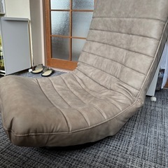 【お取引中】回転式座椅子(グレージュ)の画像
