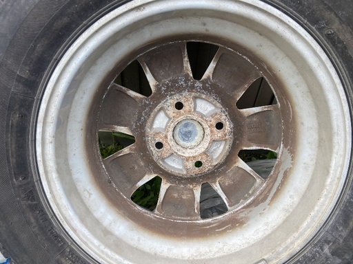 アルミホイール付きスタッドレスタイヤ(165/65 R13)