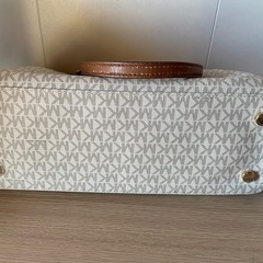 MICHAEL KORS バックの画像