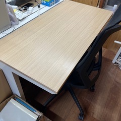 CZR-127CBB-W998 イトーキ　事務デスク　2台の画像