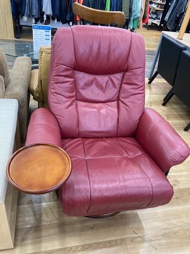 【トレファク高槻店】取りに来られる方限定！ミニテーブル付リクライニングチェアのご紹介です！