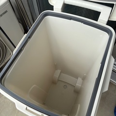 70L大容量ゴミ箱あげます！の画像