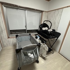 美品ベビーベッドの画像