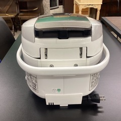HITACHI 炊飯器 RZ-NX100J 2015年製の画像