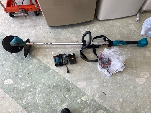 【工具】マキタ　草払い機　草刈機　MUR194DWF 中古　リサイクルショップ宮崎屋　住吉店25.9.30