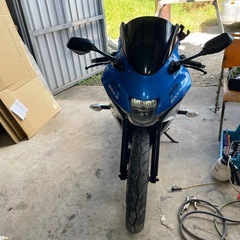 スズキ　SUZUKI GSX R125 100周年限定モデルの画像