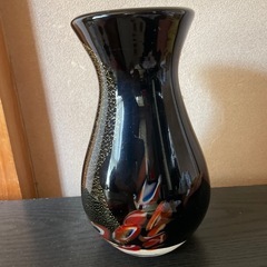 9月限定　黒の花瓶の画像