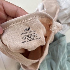 H&M 3着セット 65サイズの画像