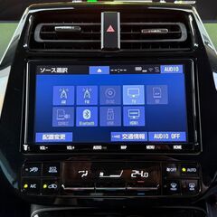誰でも車が買える次世代低与信ローン専門店／ 安心の１年保証付き 距離無制限！中古車販売 カーメル小田原店 　平成31年 トヨタ　プリウス　Sツーリングセレクション　後期型　フルモデリスタエアロ　黒革シート　純正９インチナビ☆　の画像