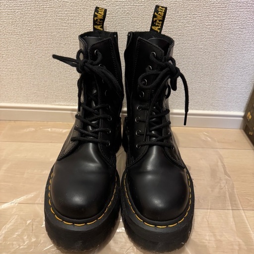 Dr.Martens 厚底ブーツ