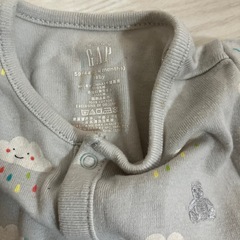 3〜6M babyGap 足付きロンパースの画像
