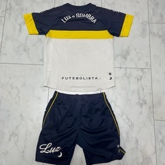 ルースイソンブラ　セットアップ　サッカーの画像