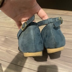 24cm パンプス ニュアンスブルーの画像
