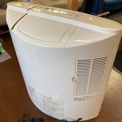 電気ファンヒーターの画像