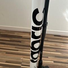 fabric フロアポンプ ファブリック 仏米対応 自転車空気入れの画像