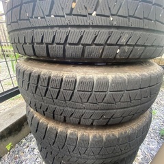 冬タイヤ145 80R13溝7割2020年製の画像