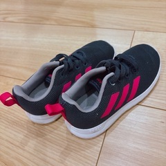 アディダス14.5cm スニーカーの画像