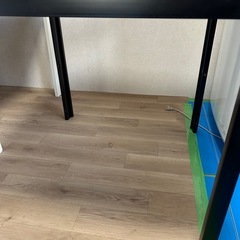 ダイニングガラステーブルの画像