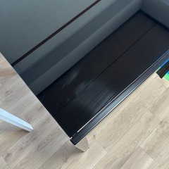 ダイニングガラステーブルの画像