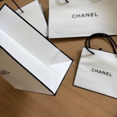 CHANEL ショップバックの画像