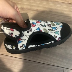 新品タグ付き　17cm ミッキーディズニーマルチカラー柄の画像