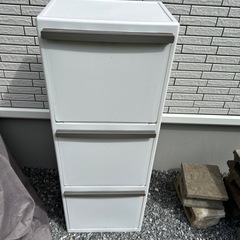 白色　収納棚　3段の画像