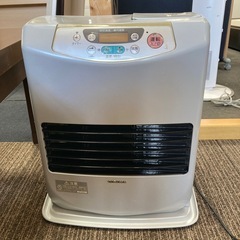 石油ファンヒーターの画像
